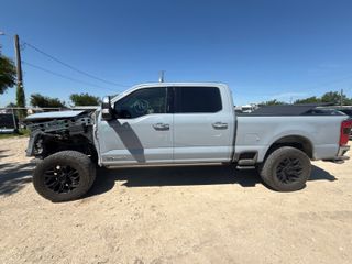 2024 Ford F-250 LARIAT - Exterior Side Driver Image